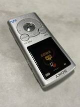 【送料無料】ソニー デジタルウォークマン NW-E052♪シルバー 2GB SONYWALKMAN♪即決ポータブルオーディオプレーヤーdigital media player_画像2