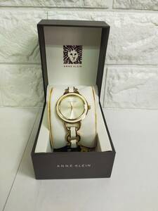 中古　Anne Klein アンクライン アナログウォッチ　　電池交換済み　稼働品　ゴールドカラー　G2