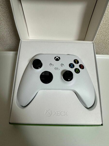 【純正品】Xbox ワイヤレス コントローラー (ロボット ホワイト)