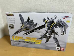 【中古美品】DX超合金 VF-25S (オズマ・リー機) (リニューアルVer.)