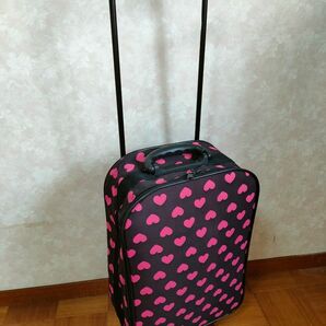 最終値下げ!4,980→2400→2160円キャリーケース キャリーバッグ スーツケース ピンクのハート柄 旅行用