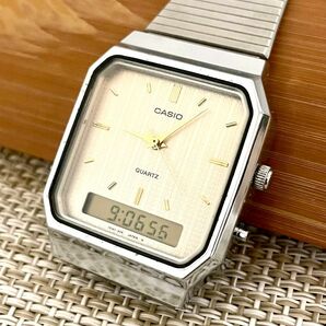 [限定特価品:希少:デッドストック級/稼働品]CASIO カシオ アナデジクォーツ AQ-526/80's/ゴールド文字盤/腕時計