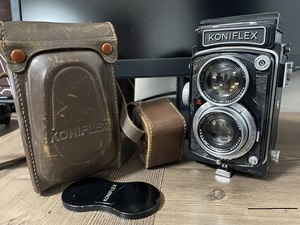 KONIFLEX　　希少な Ⅱ 型 ? 85mm　1:3.5　　キャップ　ケース付　　　コニフレックス　...