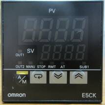 【中古】温度調節器 デジタル調節計 オムロン E5CK-RR1 AC100-240V リレー出力_画像3