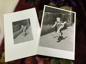 フランス50年代　写真家ウィリーロニ　有名作品小さなパリジャン　２枚セット///マグナムドアノーブレッソン芸術アートライフLife報道写真