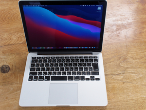 Apple MacBook Pro 13インチ 2014-mid Core i5 2.8GHz Retinaディスプレイ 8GBメモリ／512GB SSD 綺麗なディスプレイ！