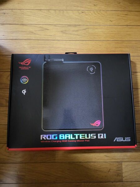 ASUS ROG BALTEUS Qiワイヤレス充電RGBゲーミングマウスパッド