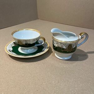 meito china JAPAN 名古屋陶所　カップ　ソーサー　クリーマー　金彩　ティーカップ　花柄　Hand Painted