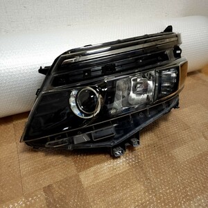 希少 80 ヴォクシー 前期 純正 ヘッドライト 左 助手席側 ZRR80 85 ZWR 80 LED ICHIKOH28-229 打刻L 棚C203 検索) テール グリル フォグ