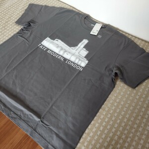 1点のみ●未使用 タグ付 ユニクロ UNIQLO 半袖 UT グラフィック Tシャツ 大きいサイズ 3xl メンズ gray ミュージアム●ネコポス 送料無料