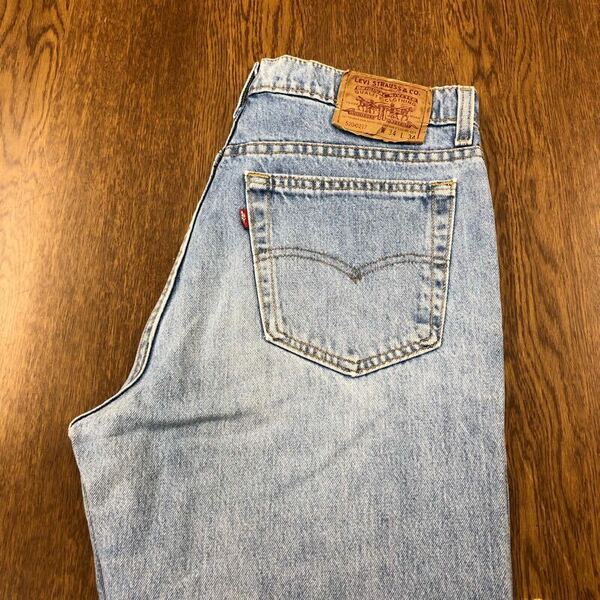 【FC421】USA製 Levi's 520−0217 W34 L34 ジーンズ ジーパン デニムパンツ メンズブランド古着 リーバイス 520−0217 送料無料