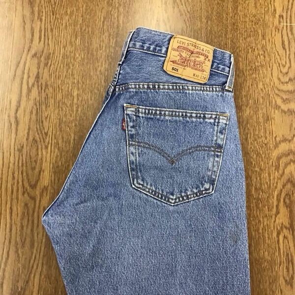 【FC388】Levi's 501 W32 L36 定番ストレート ジーンズ ジーパン デニムパンツ メンズブランド古着 リーバイス501 送料無料