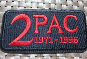 黒赤（長方形）◆新品 TUPAC SHAKUR 2PAC ROUND HIP-HOP RAP FACE　　2パック　　ハーレム　音楽家　ラップ　ヒッポホップ　刺繍ワッペン