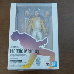 フィギュアーツ フレディ マーキュリー Figuarts　未開封品