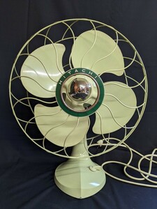 【杉】昭和レトロ HITACHI 日立 扇風機 A.C. DESK FAN M-6042□ アンティーク卓上扇風機 当時物 ファンカバー径約44cm ジャンク