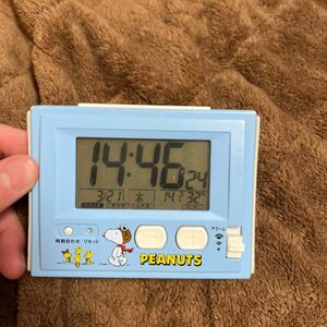 置き時計 デジタル スヌーピー　SNOOPY PEANUTS