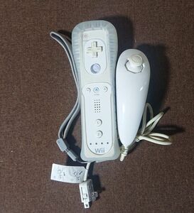 Wii リモコン ヌンチャクセット白 ホワイト シリコンカバー付 任天堂純正品