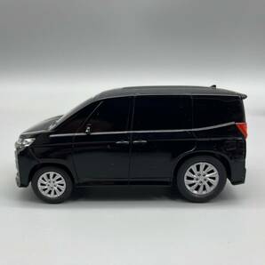 トヨタ TOYOTA ノア NOAH プルバックカー 新型 ハイブリッド HV ブラック 黒 ミニカー 箱付の画像4