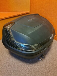 GIVI(ジビ) トップケース リアボックス モノロック 47L BLADE　B47NTML 未塗装ブラック スモークレンズ