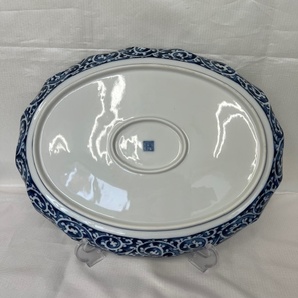 三洋陶器 龍峰窯 オードブル皿 染付唐草花 大皿 和食器 直径約36.3cm 箱付 RM001の画像4