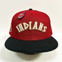 新品73/4インディアンス　ワフー酋長カスタムピンズ付　ニューエラ　 59FIFTY INDIANS NEW ERA 帽子 キャップ_画像1