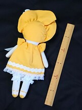 昭和レトロ風、手作り文化人形。ハンドメイドドール。黄色、黒髪、和柄、白レース。新品。_画像3