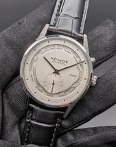 中古美品 付属品あり ノモス NOMOS チューリッヒ ワールドタイマー ZR1X4W2 シルバー GMT スモールセコンド SS メンズ 自動巻き 腕時計_画像1