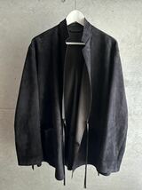 【美品】comoli Sheep Suede Jacket ブラック サイズ2/コモリ シープ スエード ジャケット レザー ブルゾン シャツ デニム 24SS 23SS 22SS_画像2