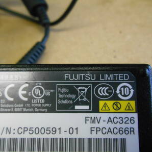 30個限定 FUJITSU ACアダプタ ADP-40HH A (FMV-AC326) 66R 19V=2.1A 外径5.5 内径2.6 (26の画像3