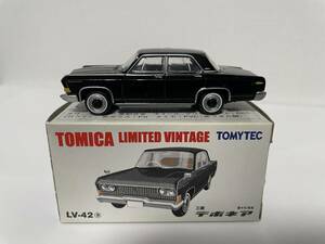 TOMICA LIMITED VINTAGE 1/64 三菱 デボネア