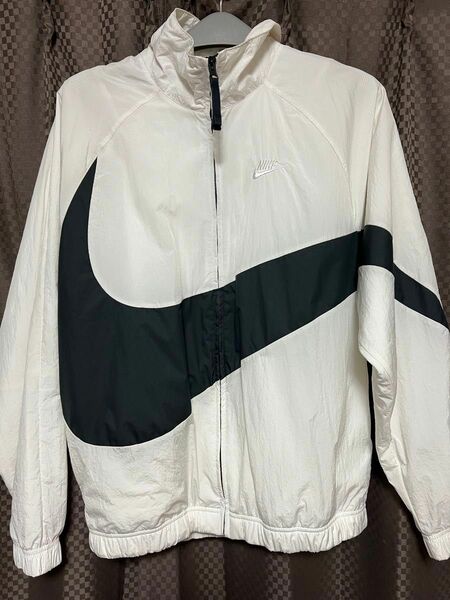 NIKE WOVEN JACKET WHITE服