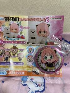 100スタ！！SPY×FAMILY 　アーニャいっぱい！あそーと2 C賞　缶バッジ　アーニャE