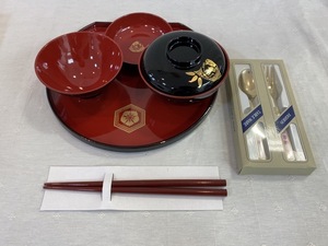  unused goods . meal the first bowl . meal beginning set tea cup . bowl O-Bon chopsticks spoon . is .... thing celebration of a birth weaning ceremony Okuizome *... ok * miscellaneous goods 80