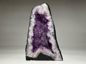 【瑞】アメジスト　紫水晶 原石 置物　観賞石　高：約３２ｃｍ　総重量：約７２００ｇ