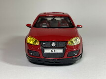 [改] VW ゴルフ Golf GTI 1/43 - ホンウェルカララマ Honwell Cararama_画像9