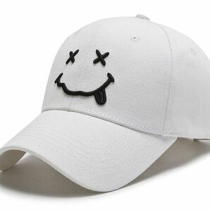 【新品・即決】 帽子 白 テヘペロ バツ キャップ 野球帽 ゴルフ カジュアル 男女兼用 フリーサイズ の画像1