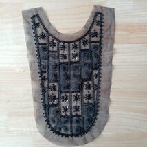 AZ136ブラック　立体お花モチーフレース　胸元モチーフ　刺繍レース　ビーズ　パール付き　襟レース　新体操 衣装　社交ダンス　バトン_画像7