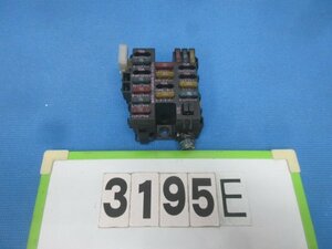 3195E アクティ トラック 中期 HA1 HA2 HA3 HA4 純正 ヒューズボックス リレー 送料520円