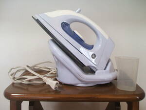  Hitachi cordless steam iron CSI-22 shape 2002 year made 