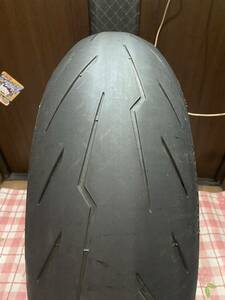 中古MCタイヤ 2021年製造 PIRELLI DIABLO ROSSOⅣ 190/55ZR17 ピレリ ロッソ4 190 55 17 2121 M3049