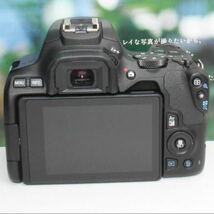 予備バッテリー付きCanon EOS kiss X10 トリプルズーム_画像4