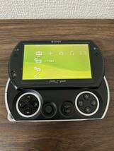 ② PSP go PSP-N1000 SONY ソニー 本体のみ（ソフトケース付き） 簡易動作確認済み フォーマット済み 現状品_画像2