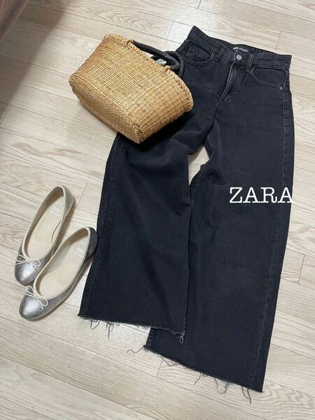 ZARA　ザラ　カットオフワイドデニムパンツ　ブラック　EUR32 USA00 MEX22／バギーパンツ　ジーンズ　