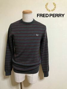 【良品】 FRED PERRY フレッドペリー ボーダー メリノウール セーター トップス サイズS 長袖 チャコールグレー ボルドー サンプル品