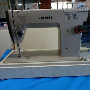 JUKI　職業用ミシン　TL-82 　整備済み　極上品　動作良好　使用頻度数回 ポータブルケース付き