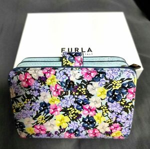 FURLA 花柄 2つ折り財布