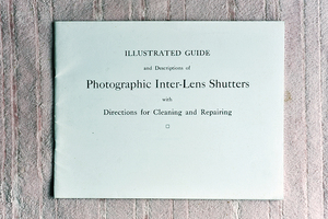 The WORLD‘S Photographic Book Shopの書籍“Photographic Inter-Lens Shutters With Directions for Cleaning and Repairing”