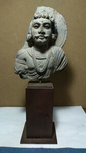 【哲】【特別出品】彫りの素晴らしいガンダーラ石彫菩薩像（2〜4世紀）