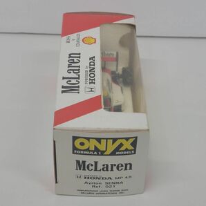 ミニカー / McLaren HONDA MP 4/5 Ayrton SENNA Ref.021 / BOSS COURTAULDS / FORMULA 1 MODELS / ONYX / 箱付【G015】の画像4