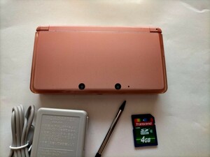 ダウンロードあり】3DS　ピンク　ver11.17.0充電器、タッチペン付　パルテナの鏡 ボンバーマン　電波人間のRPG